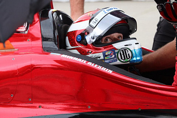 Михаил Алёшин занял седьмое место в квалификации этапа IndyCar в Техасе