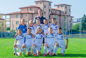 Юные футболисты клуба «Динамо - Санкт-Петербург» завоевали серебро в Болгарии