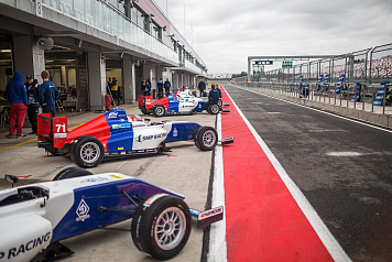 Восемь российских гонщиков примут участие в SMP Formula 4 Championship