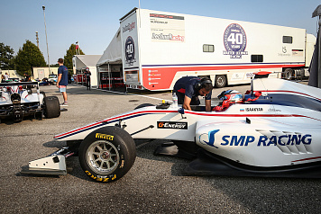 Матевос Исаакян завершил этап GP3 Series в Монце