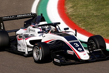 Михаэль Белов дебютировал за R-Ace GP в Formula Renault Eurocup