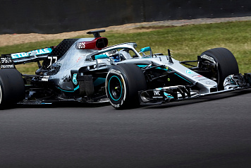 Mercedes проводит тесты перед сезоном Формулы 1