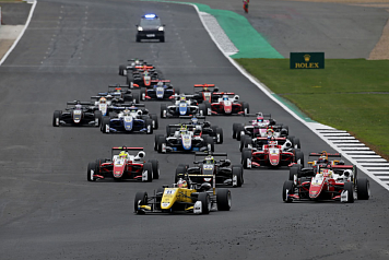 В эти выходные в Англии на трассе Сильверстоун состоялся 6-й этап чемпионата Европейской Формулы 3, в котором приняли участие пилоты SMP Racing Роберт Шварцман и Никита Троицкий