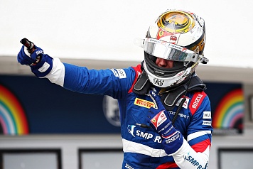 Роберт Шварцман выиграл гонку Формулы 2 в Венгрии